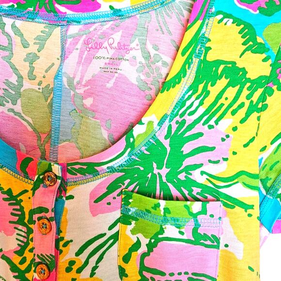 Lilly Pulitzer Multicolor Preppy T-Shirt Dress in Britton Blue Big Flirt Print - Picture 6 of 6